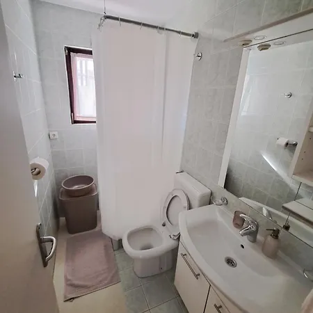 Centar * Макарска